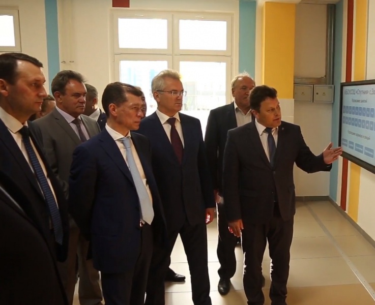 Спутник посетил министр труда и соцзащиты РФ