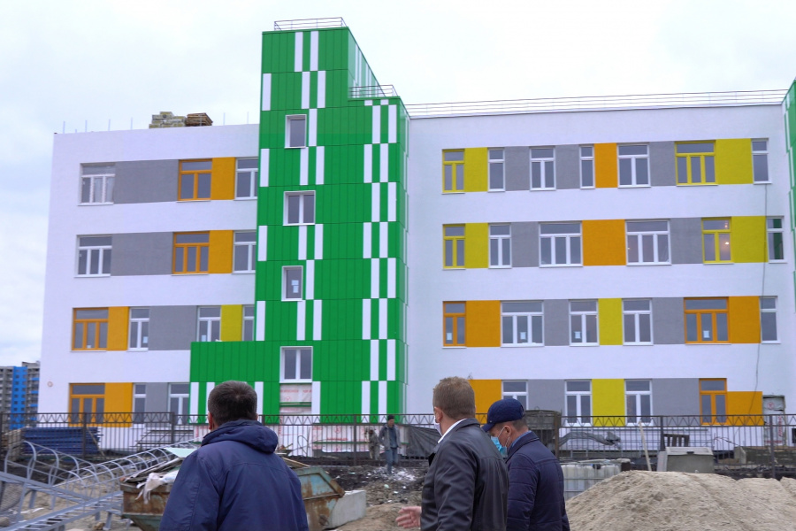 Детскую поликлинику и седьмой садик в Спутнике планируют сдать до конца 2020 года